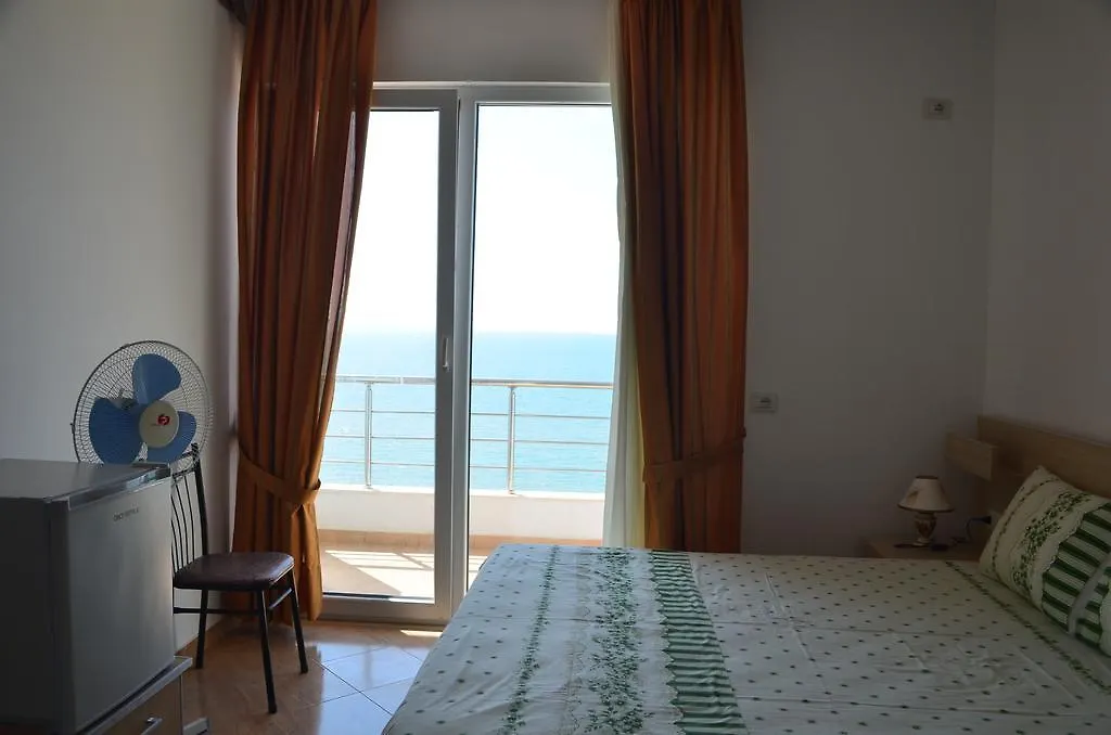 Sunshine Hotel Durrës